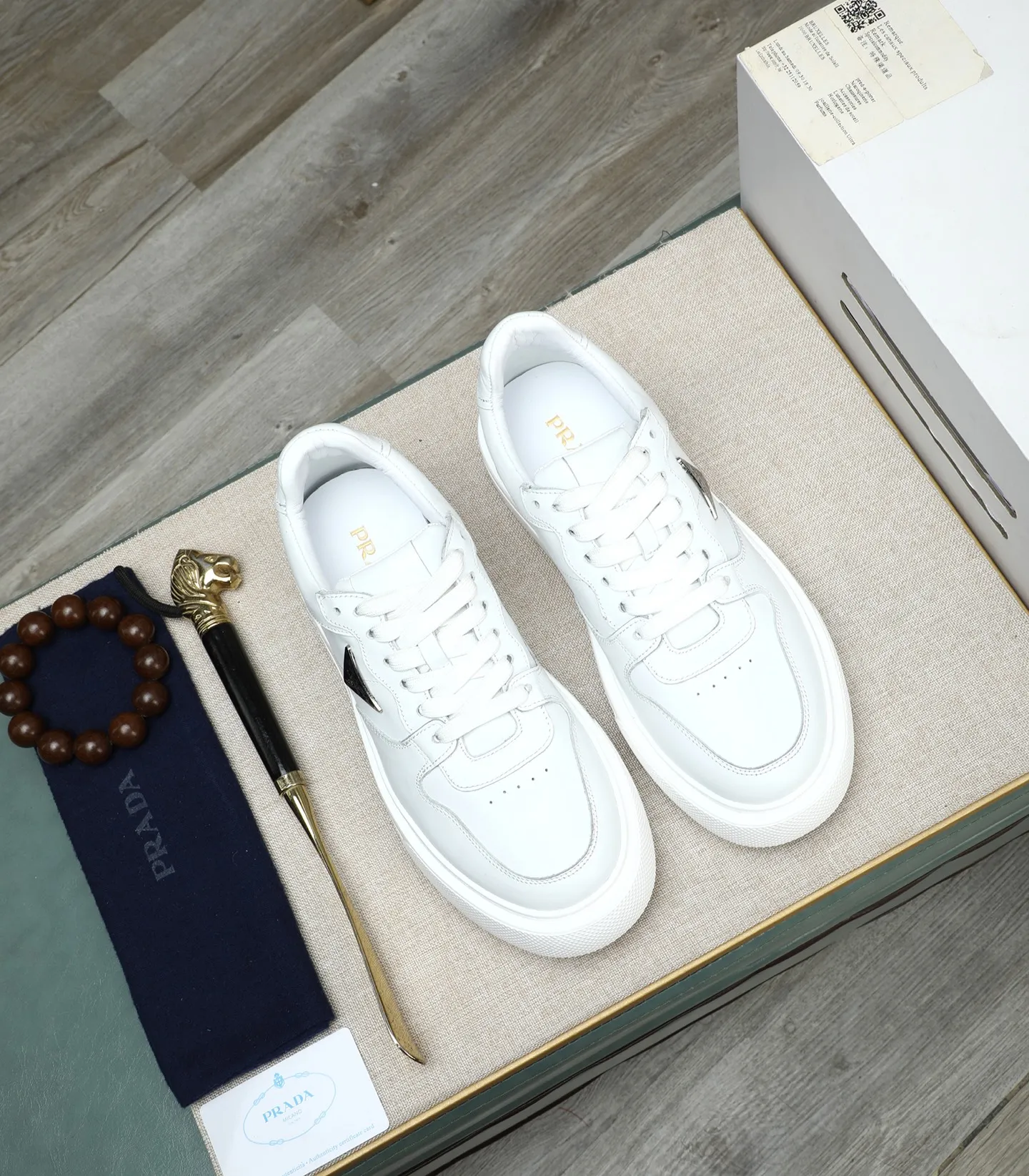 Men's shoes 💰500 🌹🌹[PRADA—Prada] 2025 latest model 🙈original replica! 👟👟👟Available here. The workmanship is top-notch. The upper is made of Italian 🇮🇹Imported calfskin. ❗️Breathable genuine leather lining @Suitable for travel. The original version has an enlarged engraved sole, making it suitable for all kinds of travels, showing low-key luxury. Let quality speak for itself. Color: Size: 38-44